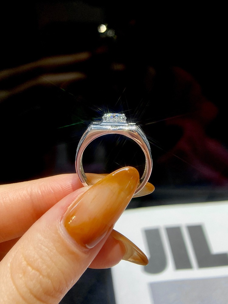 Echter 1 Karat Modischer Zerti – Moissanite Ring Bewertung und Preis