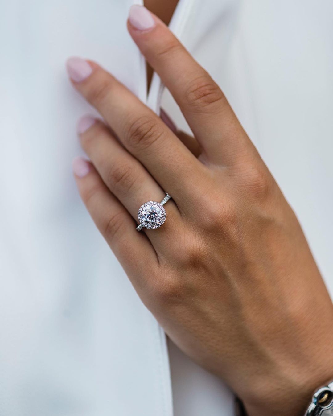2,5 Karat Laborgezüchteter Moi – Moissanite Ring Bewertung und Preis