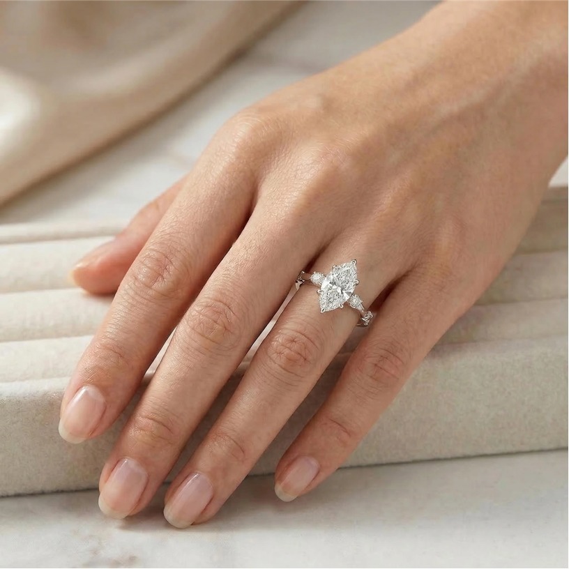 MUSHAN Maßgefertigter Schmuck  – Moissanite Ring Bewertung und Preis